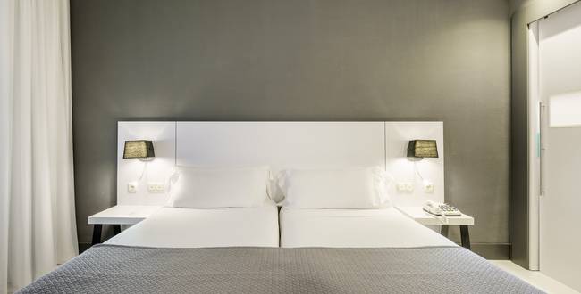 QUARTO ACESSÍVEL ILUNION VALENCIA 3 QUARTO ACESSÍVEL ILUNION VALENCIA 3